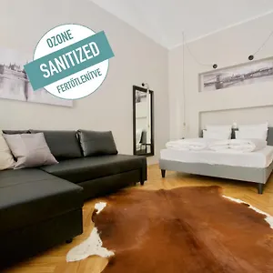 Standard By Hi5 - Steindl Street Apartment